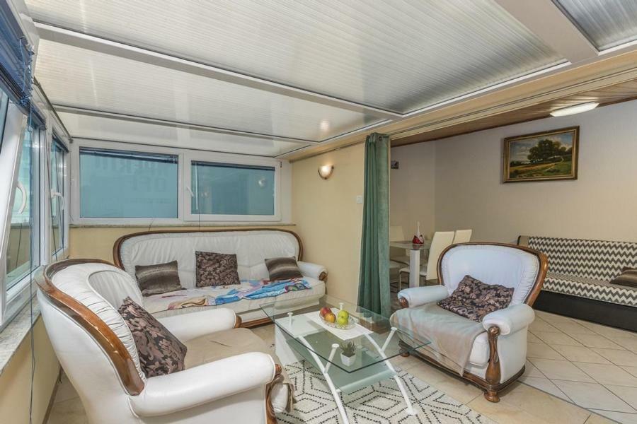 Apartment Lion Novigrad Istria Dış mekan fotoğraf
